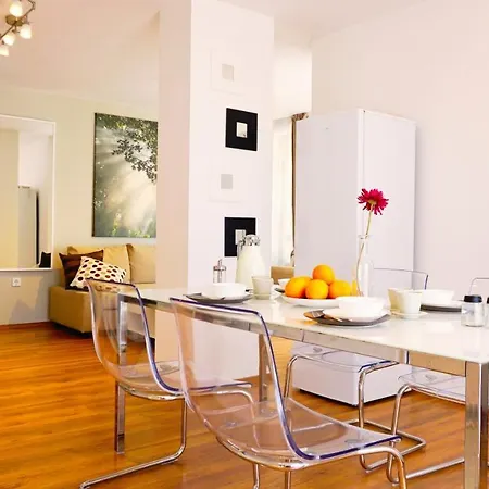 Byala Cliff Sea View Penthouse ビャラ