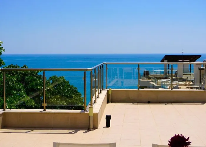 Byala Cliff Sea View Penthouse Appartamento