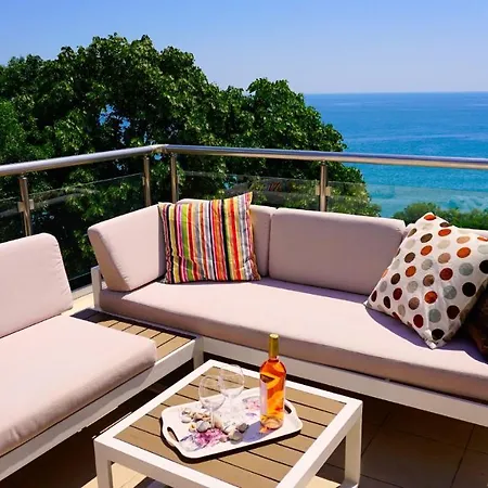 Byala Cliff Sea View Penthouse Apartamento *